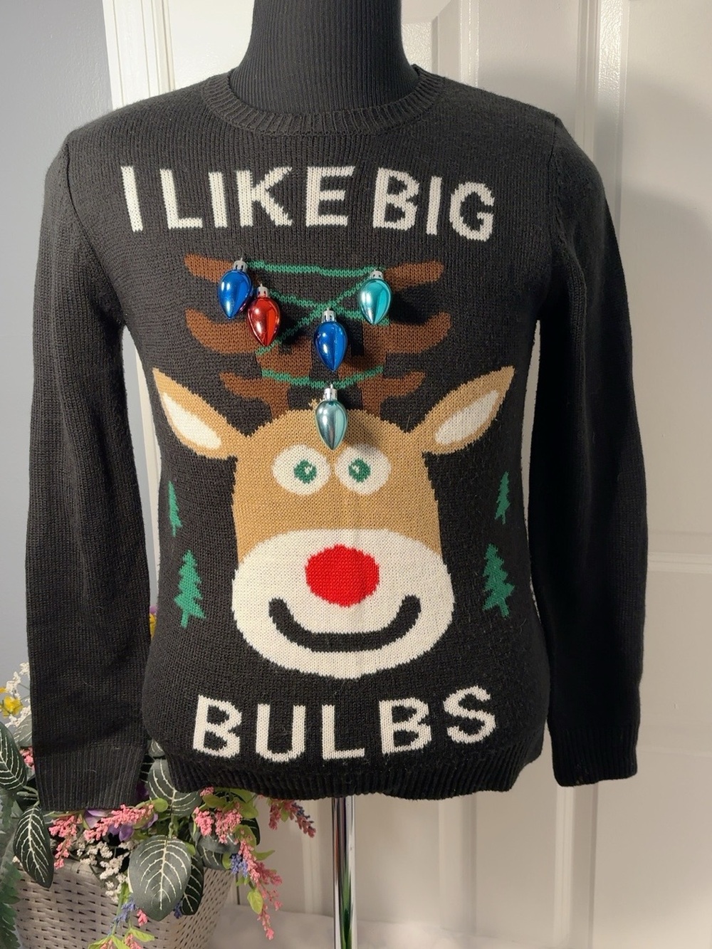 Forever 21 “I Like Big Bulbs” Reindeer Christmas Ugly Sweater Size M